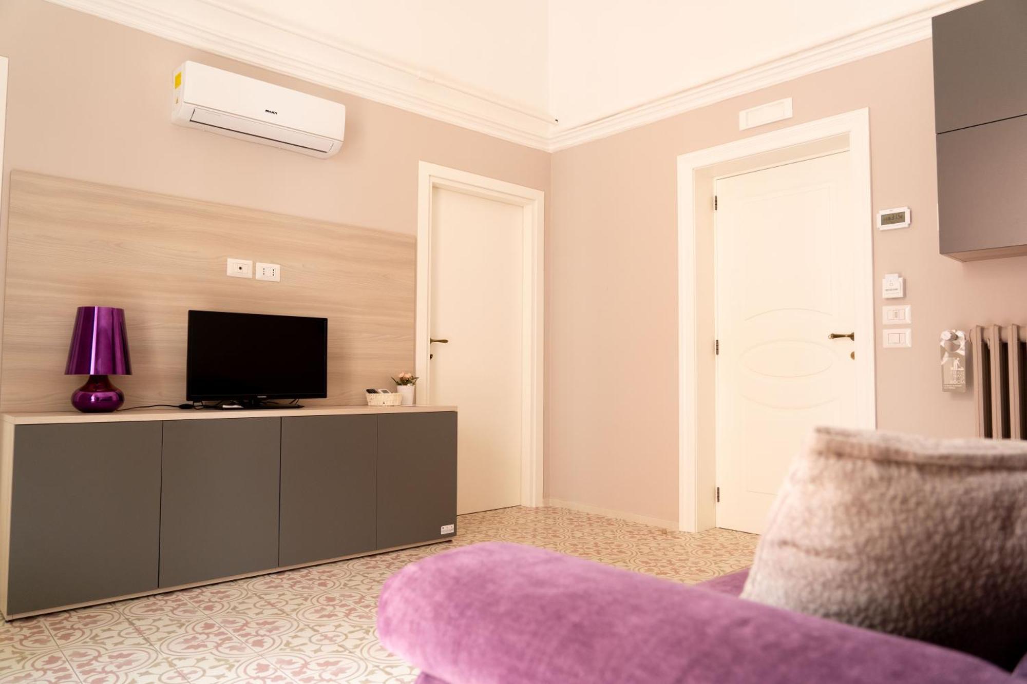 Le tre rondini Hotell Barletta Eksteriør bilde