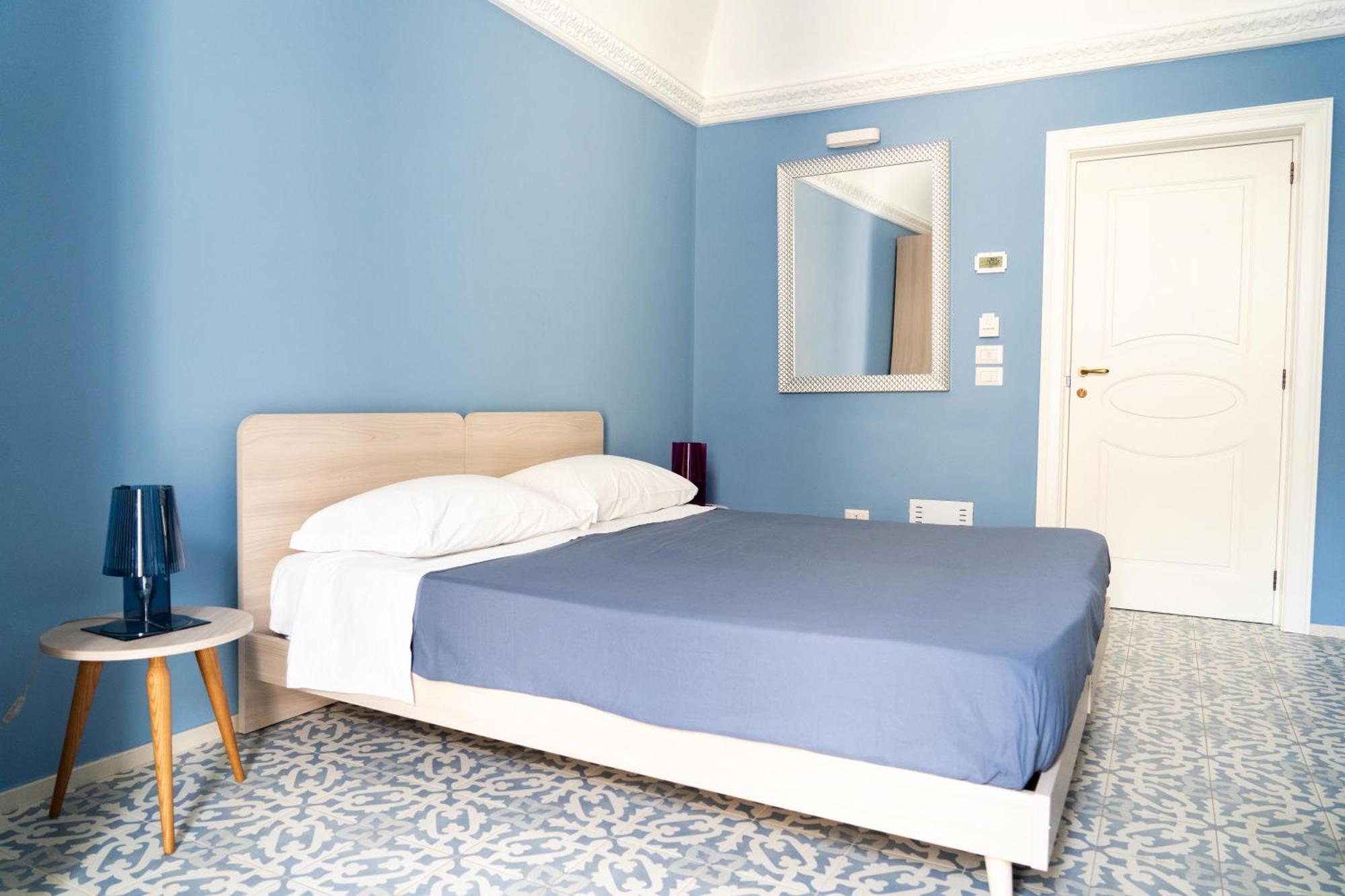 Le tre rondini Hotell Barletta Eksteriør bilde